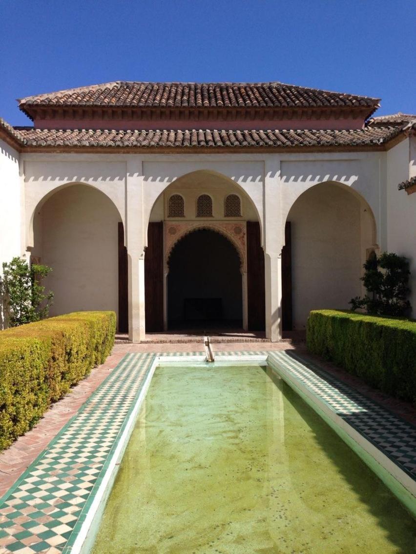 La Bella Escondida Piscina Campo De Golf Solarium Y Parking En Centro Historico Leilighet Málaga Eksteriør bilde