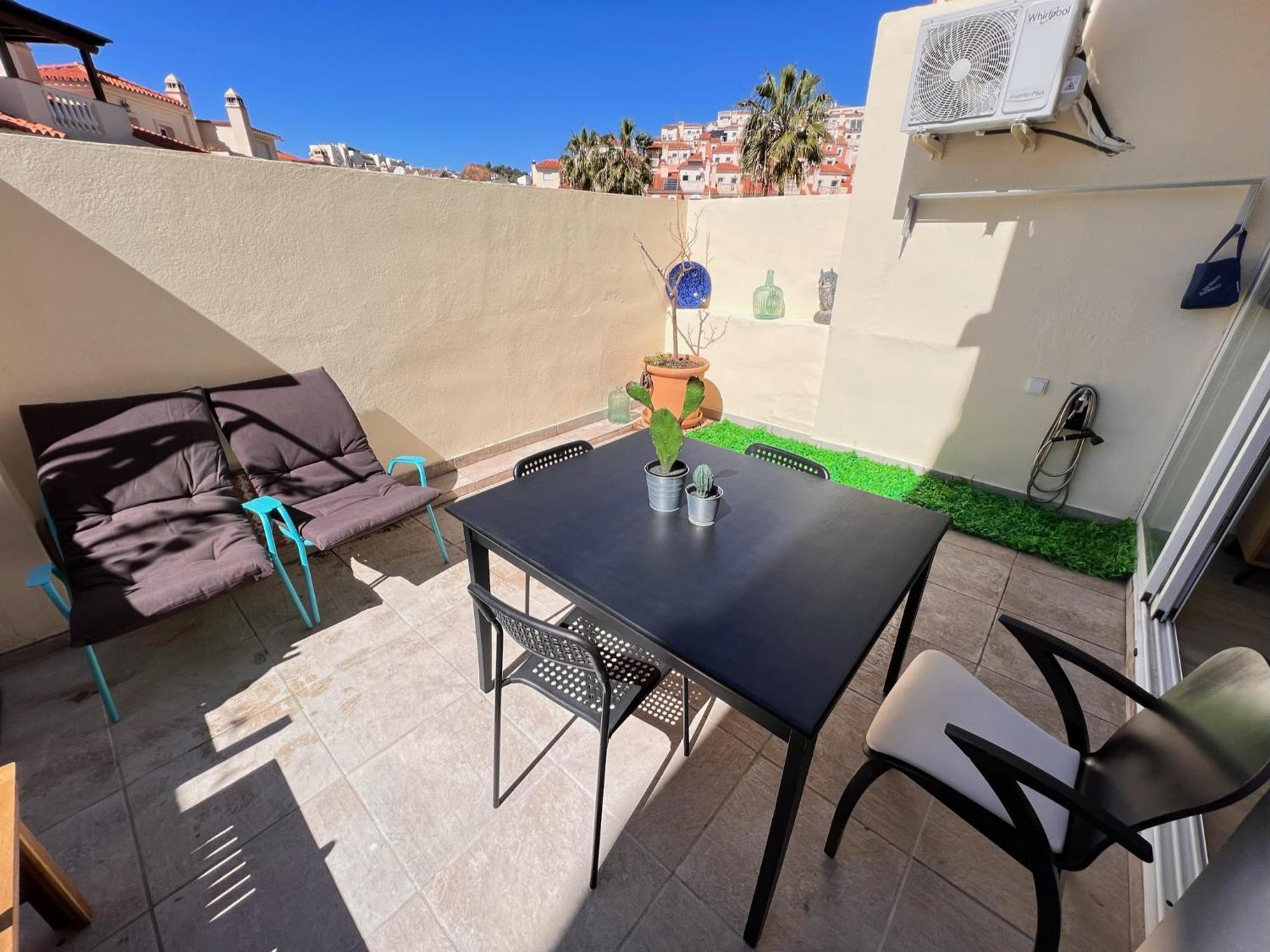 La Bella Escondida Piscina Campo De Golf Solarium Y Parking En Centro Historico Leilighet Málaga Eksteriør bilde